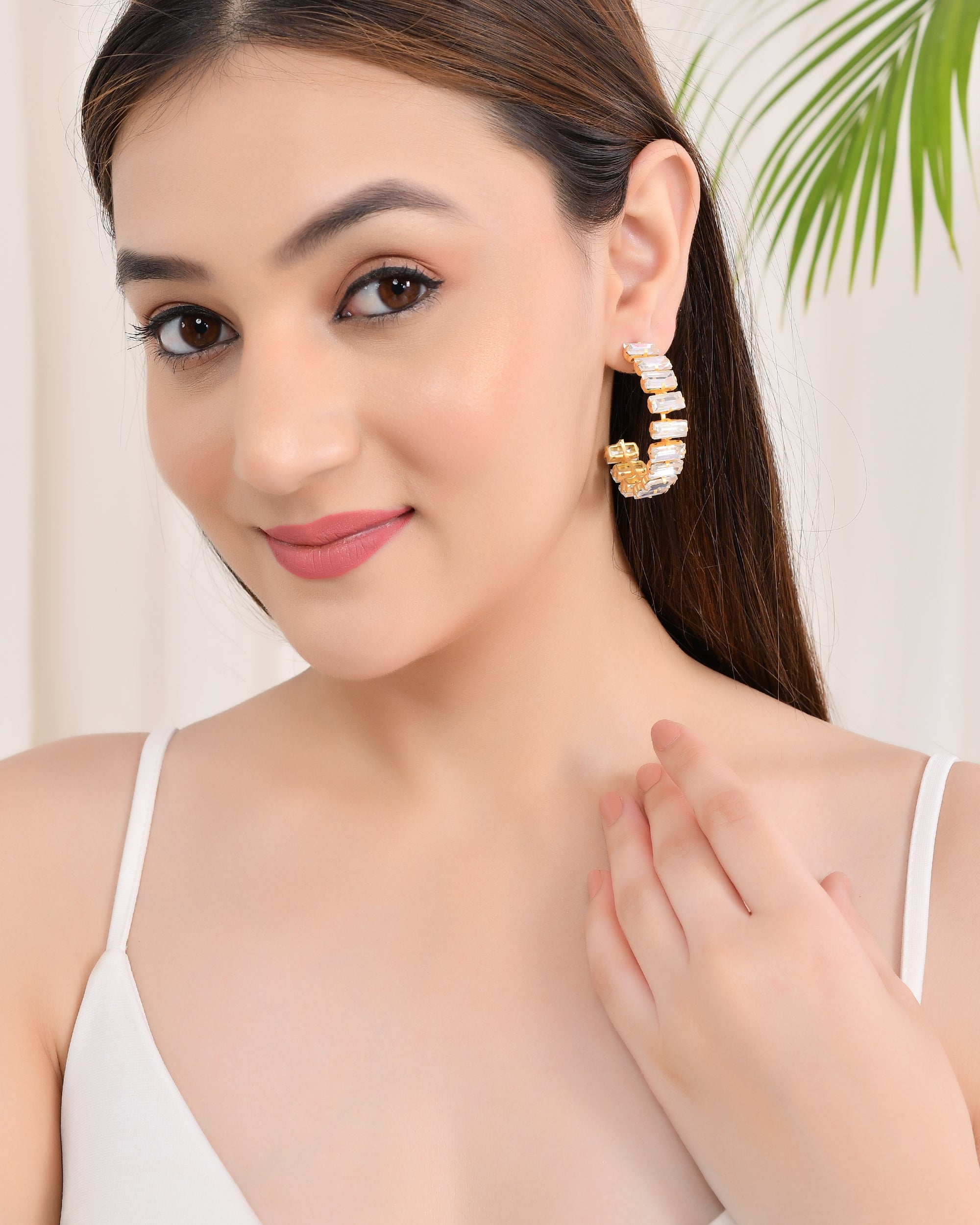 DISCO CRYSTAL HOOP EARING